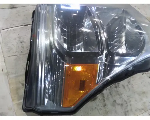 FORD F550SD (SUPER DUTY) HEADLAMP ASSEMBLY