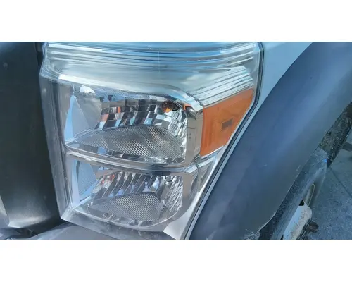 FORD F550SD (SUPER DUTY) HEADLAMP ASSEMBLY