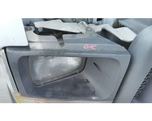 FORD F550SD (SUPER DUTY) HEADLAMP BEZEL