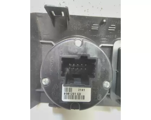 FORD F550SD (SUPER DUTY) HEADLAMP SWITCH