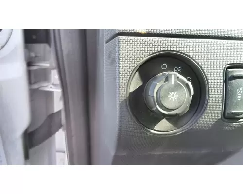 FORD F550SD (SUPER DUTY) HEADLAMP SWITCH