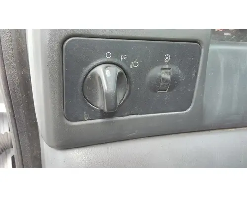 FORD F550SD (SUPER DUTY) HEADLAMP SWITCH
