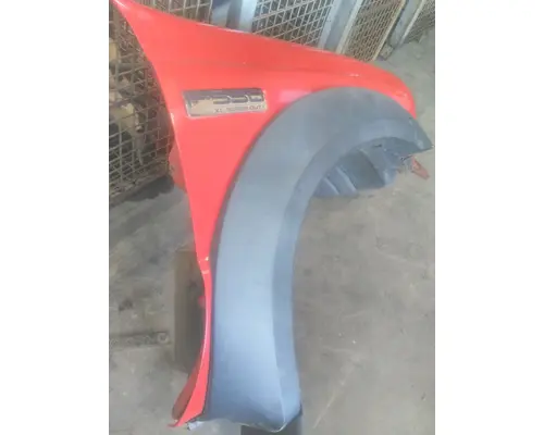 FORD F550SD (SUPER DUTY) HOOD, FENDER