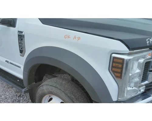 FORD F550SD (SUPER DUTY) HOOD, FENDER