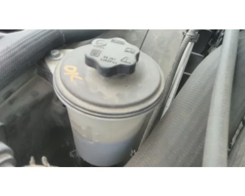 FORD F550SD (SUPER DUTY) POWER STEERING RESERVOIR