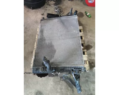 FORD F550SD (SUPER DUTY) RADIATOR ASSEMBLY