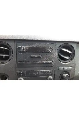 FORD F550SD (SUPER DUTY) RADIO AM/FM
