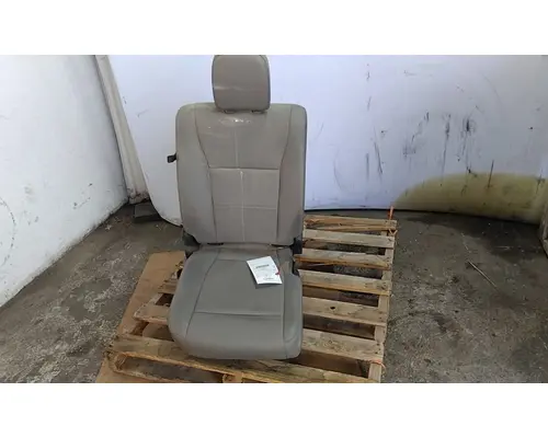 FORD F550SD (SUPER DUTY) SEAT, REAR