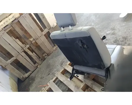 FORD F550SD (SUPER DUTY) SEAT, REAR