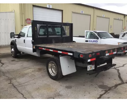 FORD F550SD (SUPER DUTY) WHOLE TRUCK FOR PARTS