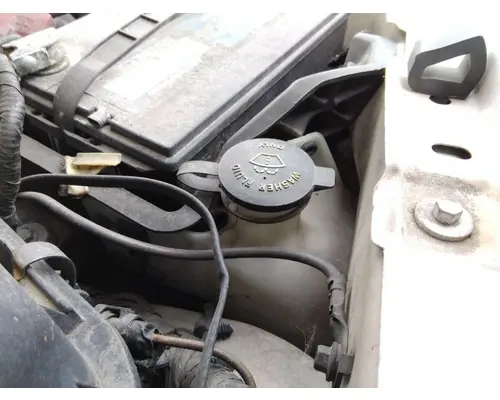 FORD F550SD (SUPER DUTY) WINDSHIELD WASHER RESERVOIR
