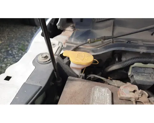 FORD F550SD (SUPER DUTY) WINDSHIELD WASHER RESERVOIR