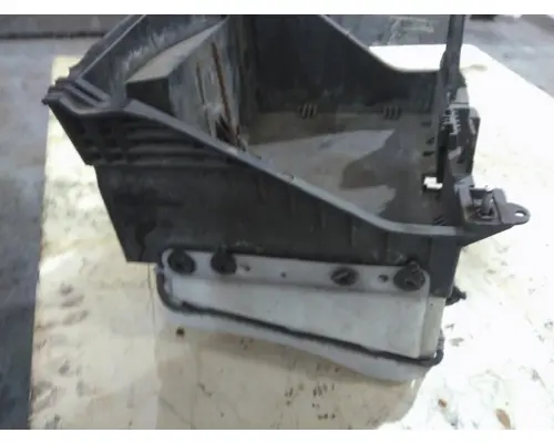 FORD F550SD (SUPER DUTY) WINDSHIELD WASHER RESERVOIR