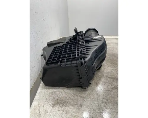 FORD F550 Air Cleaner