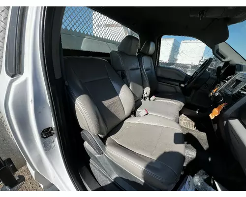 FORD F550 Cab