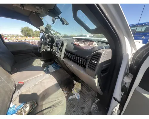 FORD F550 Cab