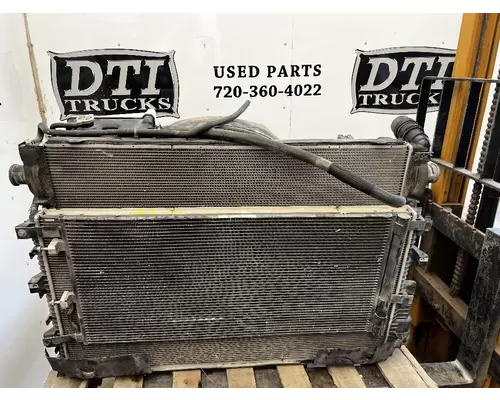 FORD F550 Charge Air Cooler (ATAAC)
