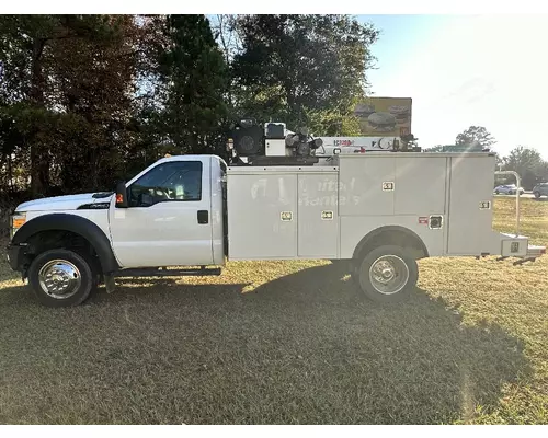 FORD F550 Complete Vehicle