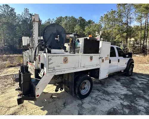 FORD F550 Complete Vehicle