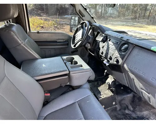 FORD F550 Complete Vehicle