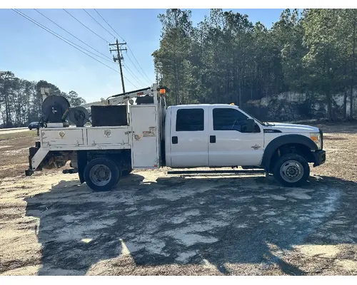 FORD F550 Complete Vehicle