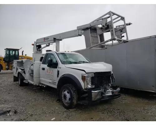 FORD F550 Complete Vehicle