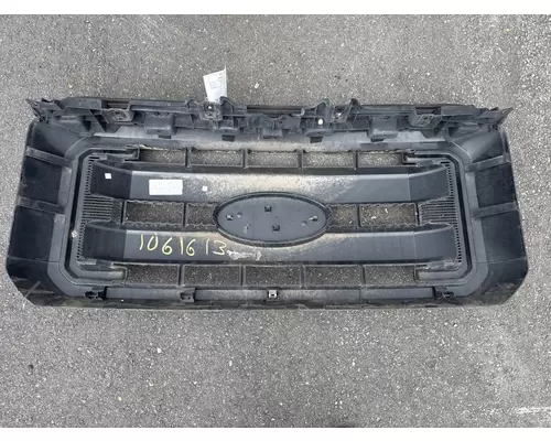 FORD F550 Grille