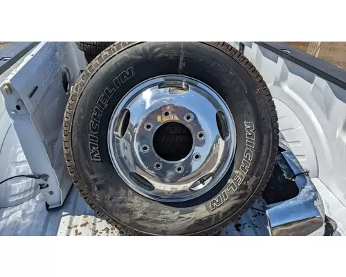 FORD F550 Tire and Rim