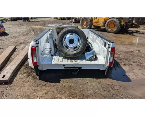 FORD F550 Tire and Rim