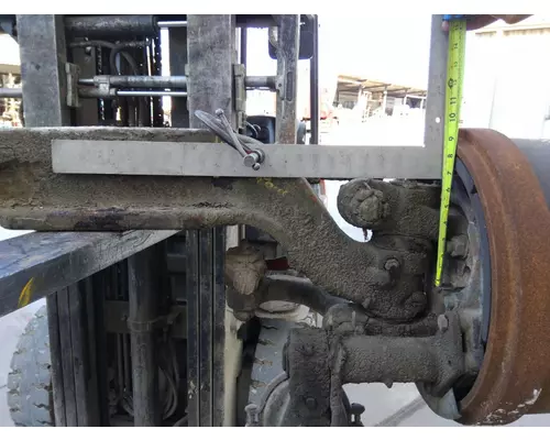 FORD F5HT-3010GA AXLE ASSEMBLY, FRONT (STEER)