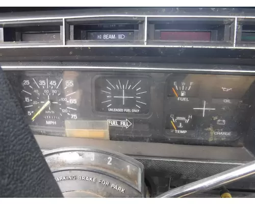 FORD F600 / F700 / F800 Instrument Cluster