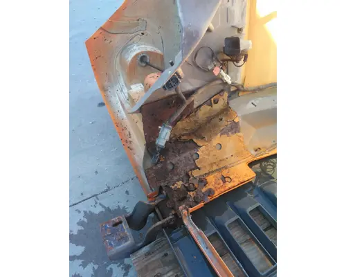 FORD F600 1995-1999 HOOD