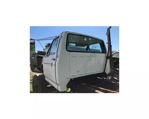 FORD F600 Cab
