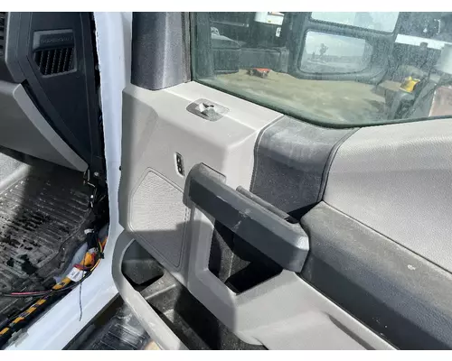 FORD F600 Door Assembly, Front