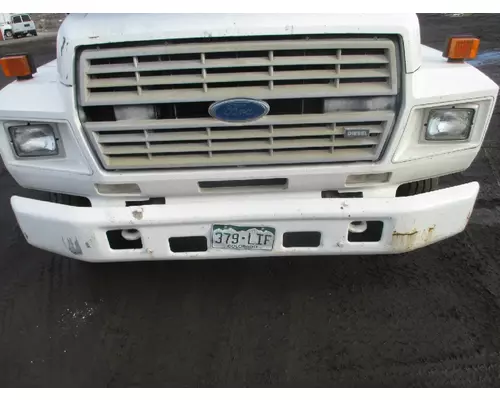 FORD F600 Grille