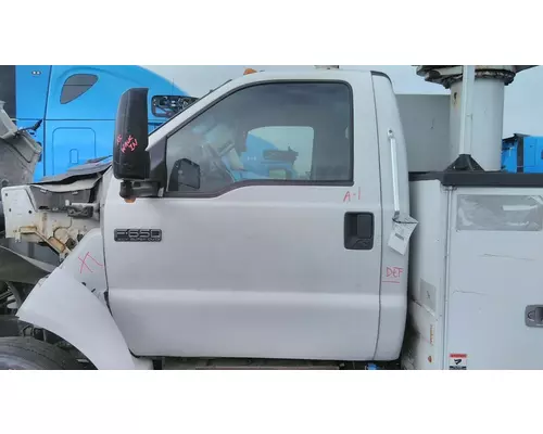 FORD F650 2000-2010 DOOR ASSEMBLY, FRONT