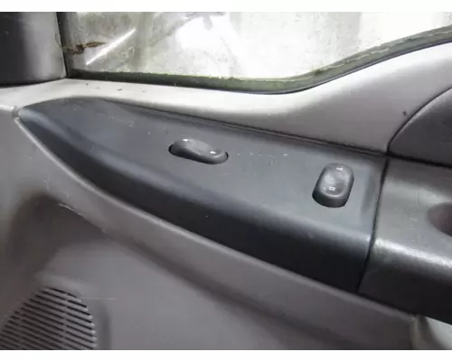 FORD F650SD (SUPER DUTY) 1999-2007 DOOR ASSEMBLY, FRONT