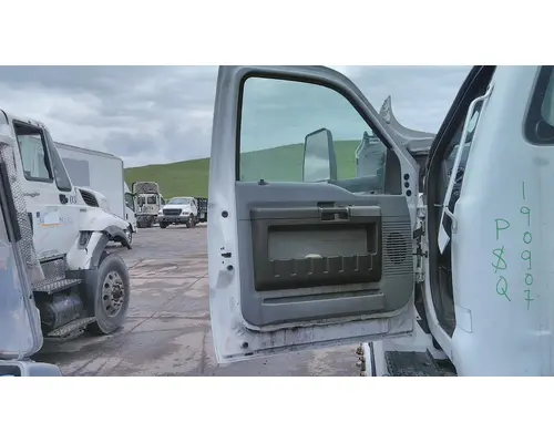 FORD F650SD (SUPER DUTY) 2017-2025 DOOR ASSEMBLY, FRONT