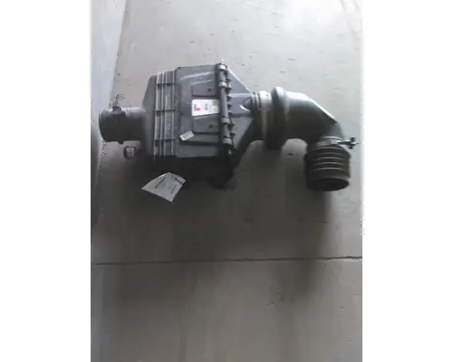 FORD F650SD (SUPER DUTY) AIR CLEANER