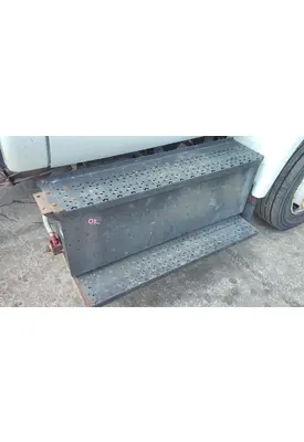 FORD F650SD (SUPER DUTY) BATTERY BOX