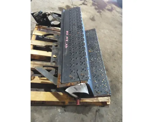 FORD F650SD (SUPER DUTY) BATTERY BOX