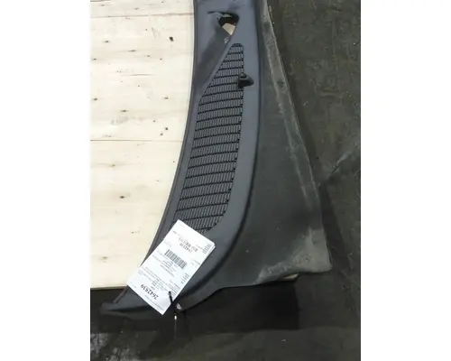 FORD F650SD (SUPER DUTY) COWL