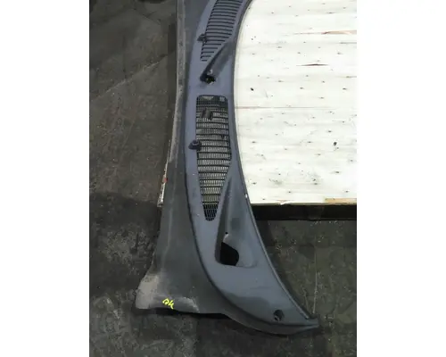 FORD F650SD (SUPER DUTY) COWL