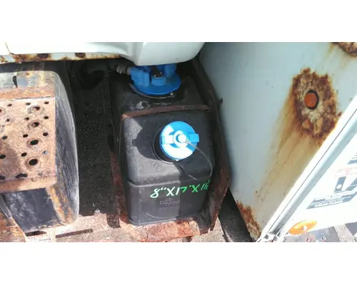 FORD F650SD (SUPER DUTY) DEF TANK