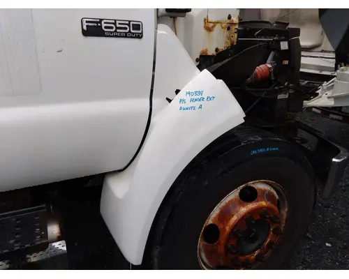 FORD F650SD (SUPER DUTY) FENDER EXTENSION