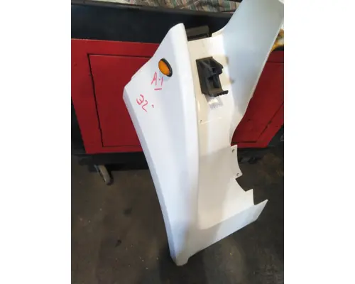 FORD F650SD (SUPER DUTY) FENDER EXTENSION
