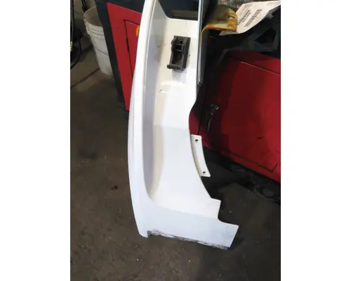 FORD F650SD (SUPER DUTY) FENDER EXTENSION