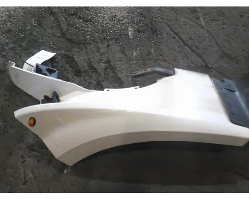 FORD F650SD (SUPER DUTY) FENDER EXTENSION