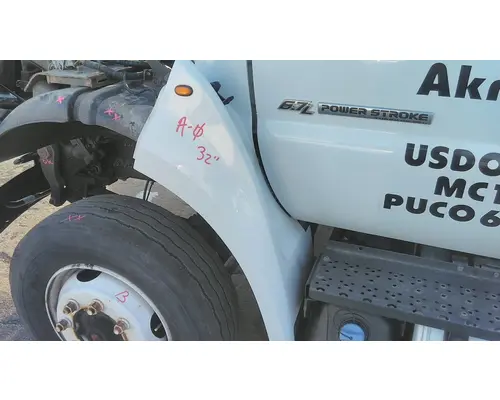 FORD F650SD (SUPER DUTY) FENDER EXTENSION