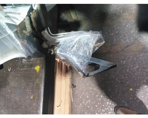 FORD F650SD (SUPER DUTY) FENDER EXTENSION